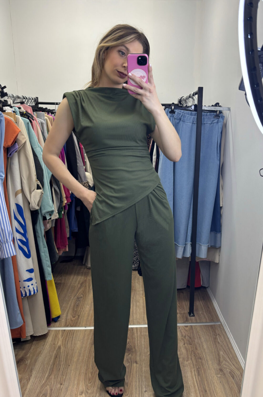 Carol Set / Χακί